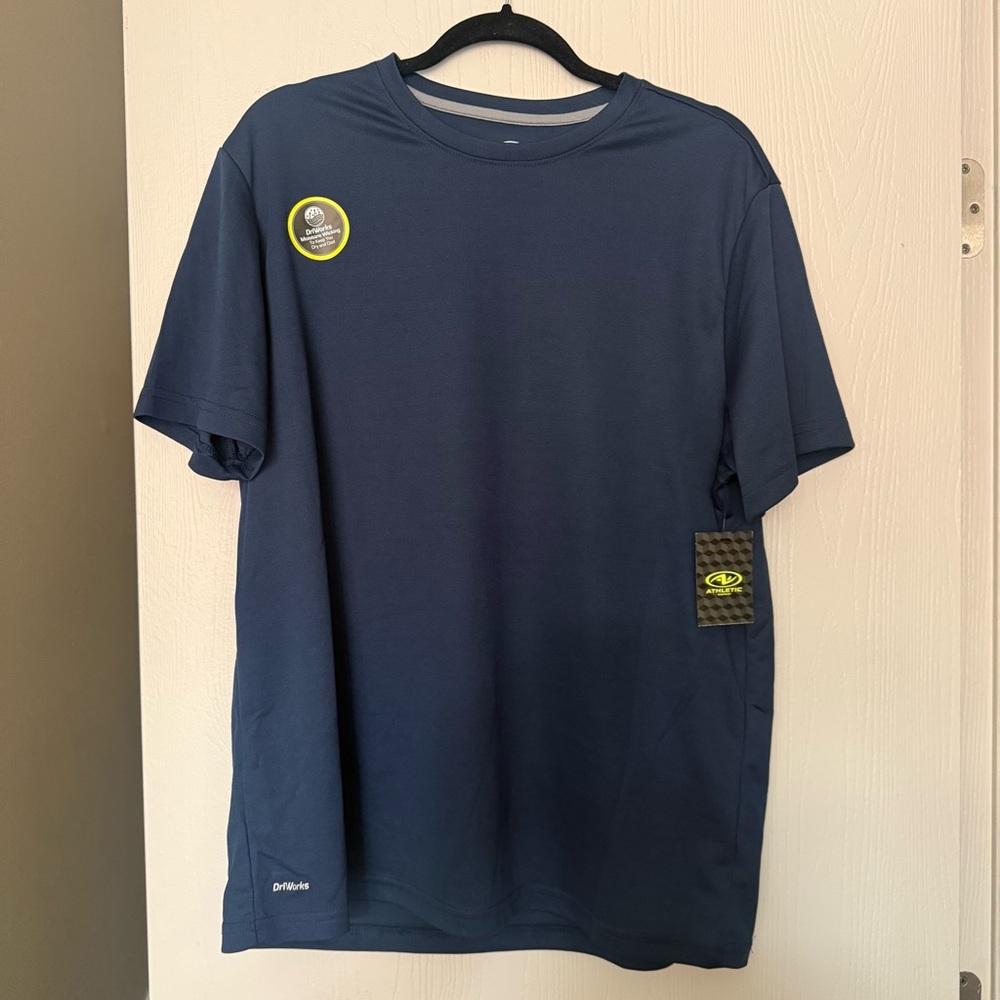 NWT Men’s Navy Workout T-shirt size L